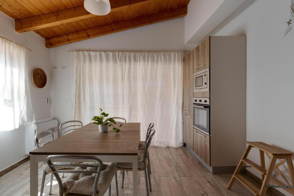 La Casa Delle Zie - Cabras Vila Exterior foto